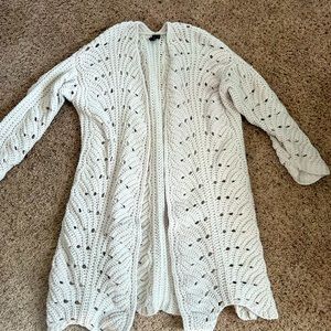 Women’s cozy crochet cardigan